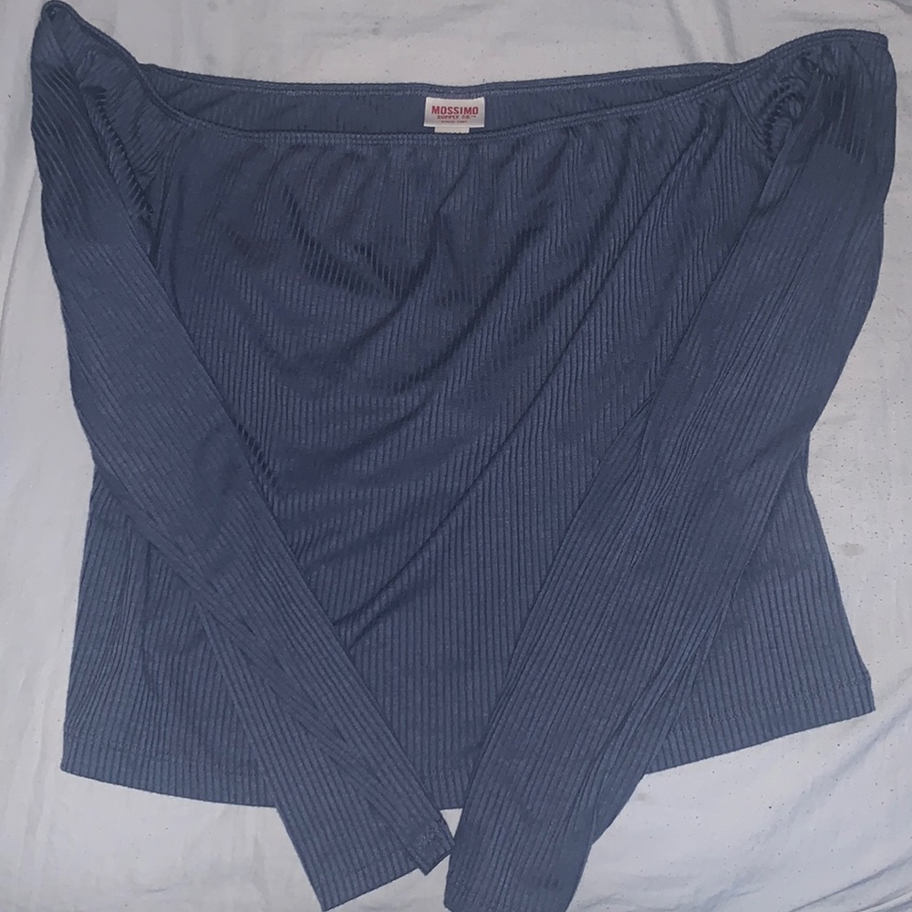 Mossimo Supply CO off the shoulder long sleeve! Size XL